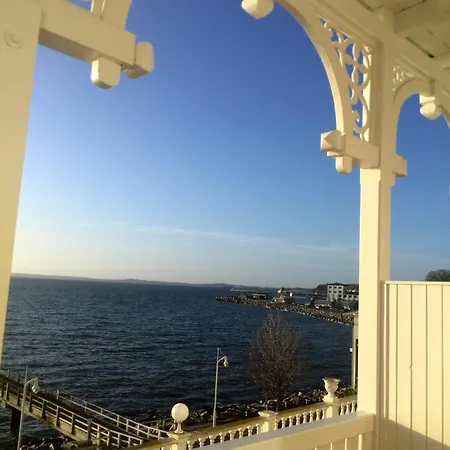 Fuerstenhof 101: Unschlagbarer Ostseeblick! 사스니츠